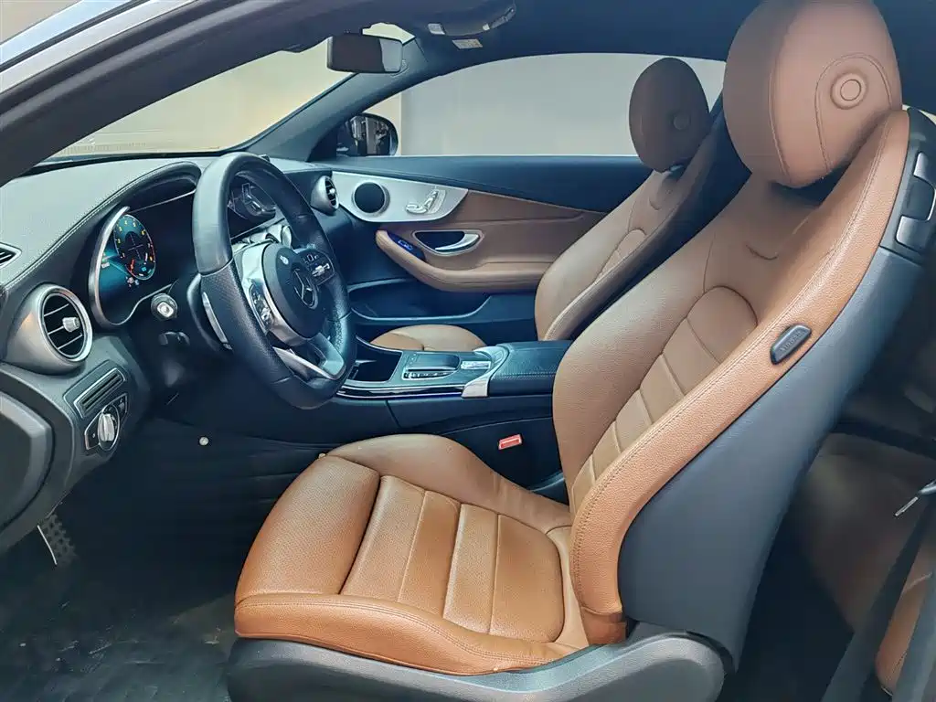 Mercedes-Benz C-Class 2019 — фото 13