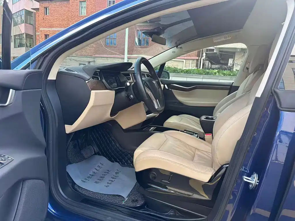 Tesla Model X 2017