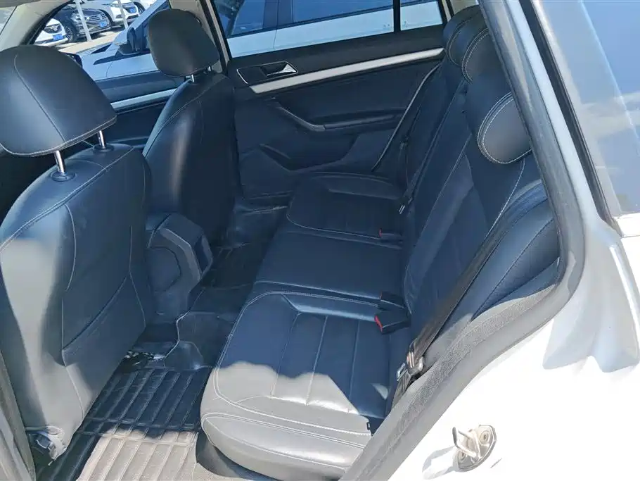 Volkswagen Gran Lavida 2015 — фото 11
