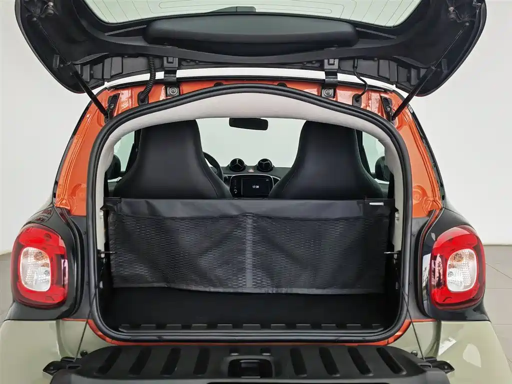 smart Fortwo 2016 — фото 16