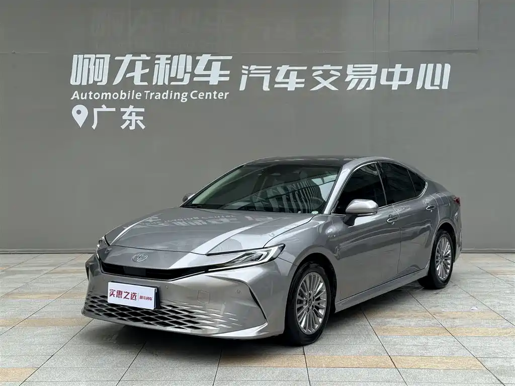 Toyota Camry 2024