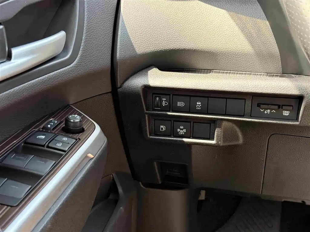 Toyota Sienna 2025 — фото 22