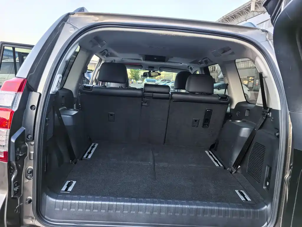 Toyota Prado 2017 — фото 22
