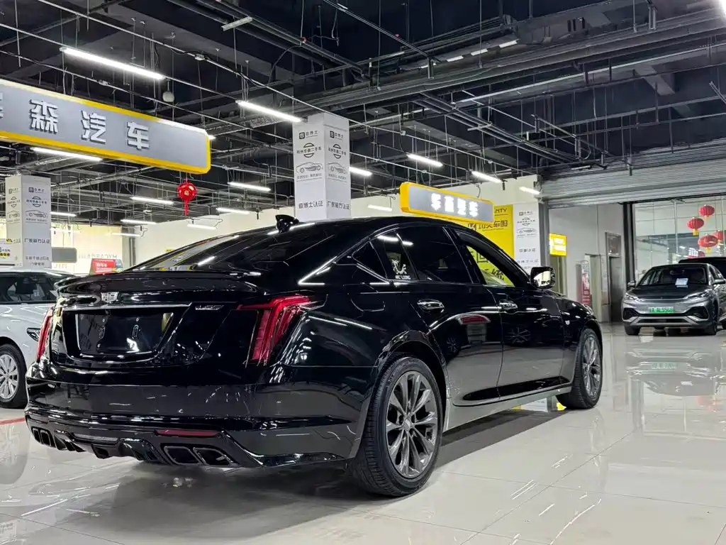 Cadillac CT5 2023 — фото 11