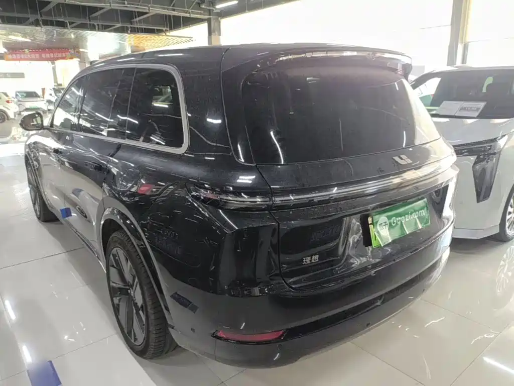 Li Auto Li L9 2025