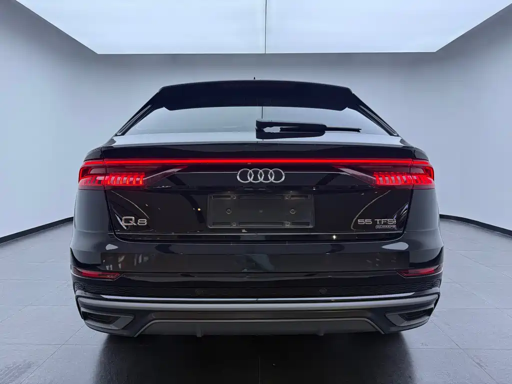 Audi Q8 2021 — фото 5