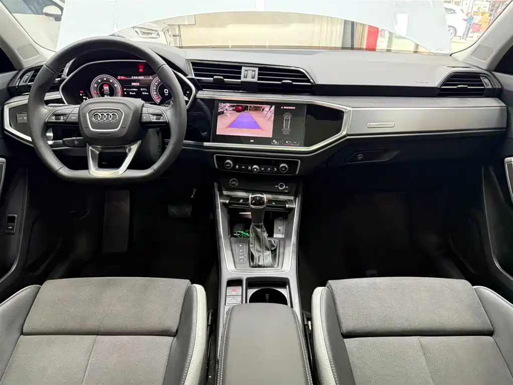 Audi Q3 2023 — фото 20