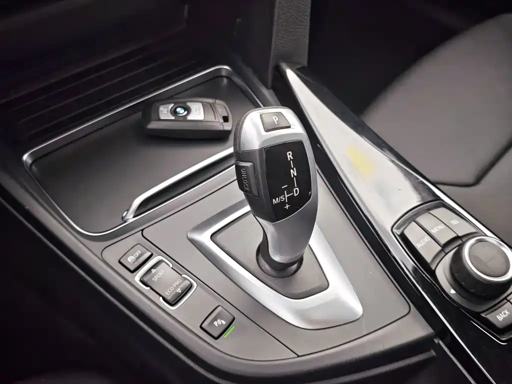 BMW 3 Series 2017