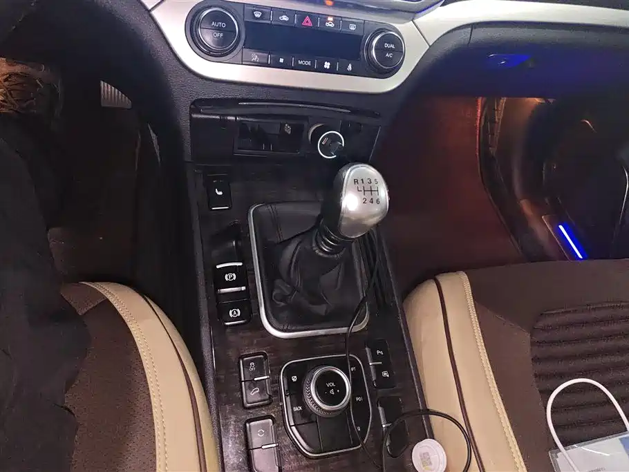 Haval H6 Coupe 2015 — фото 16