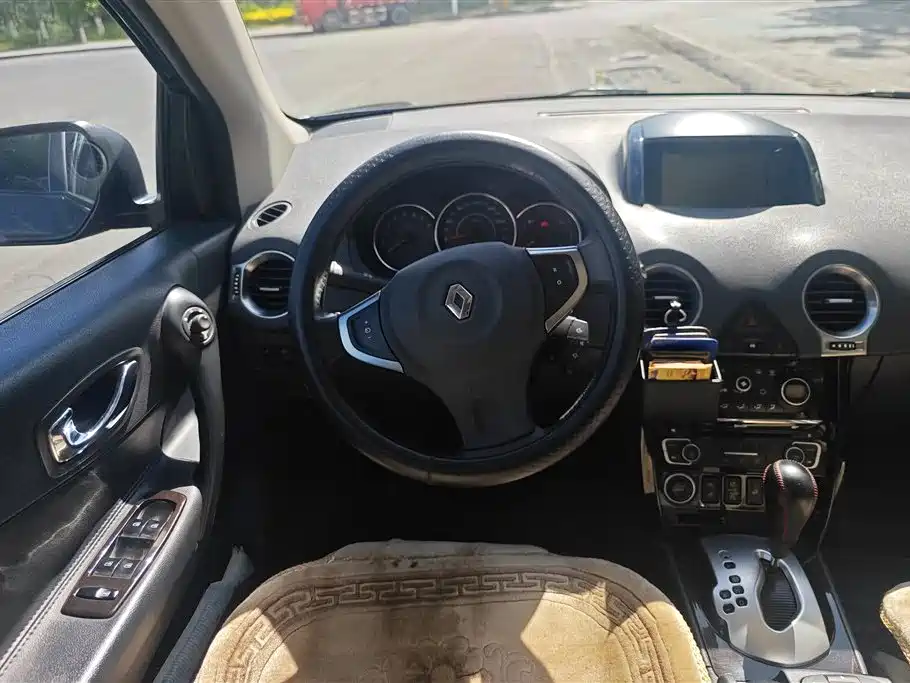 Renault Koleos 2015 — фото 15