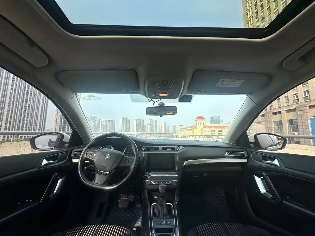 Peugeot 408 2017 — фото 13