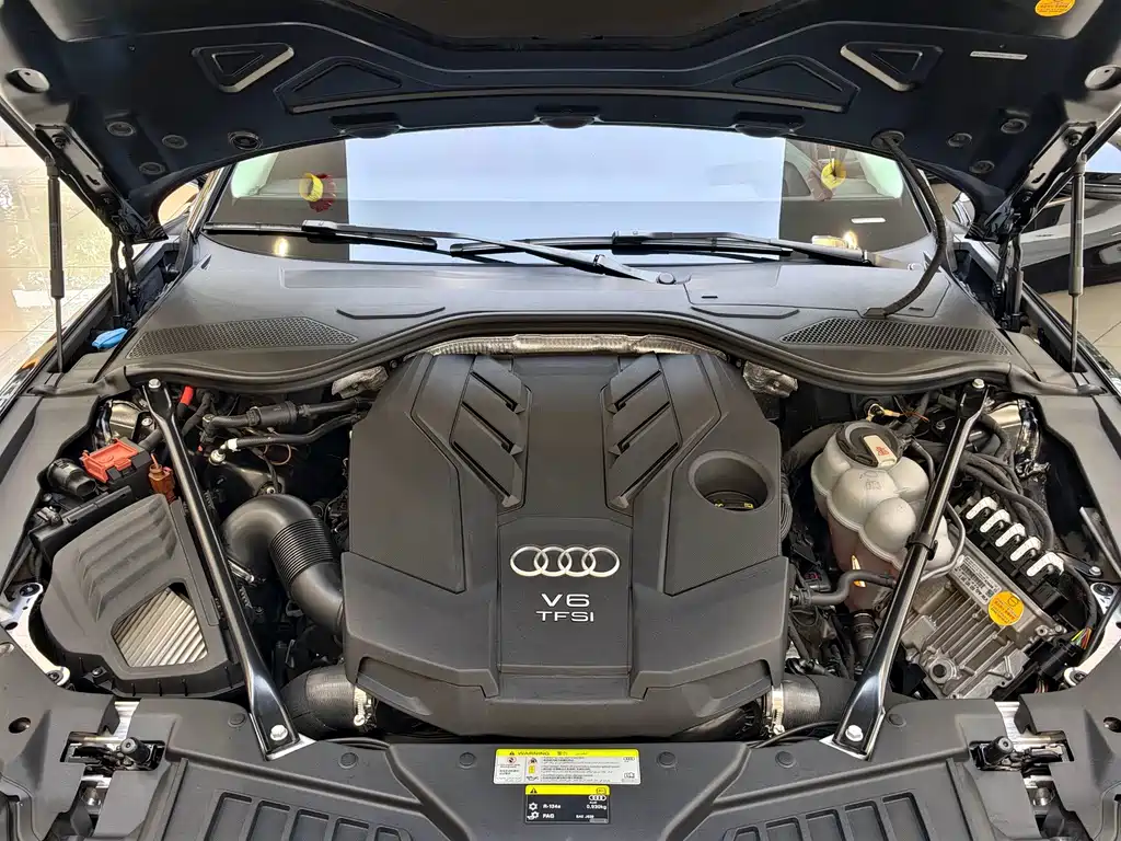 Audi A8 2019 — фото 16