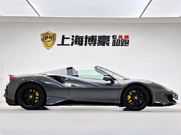 Ferrari 488 2019