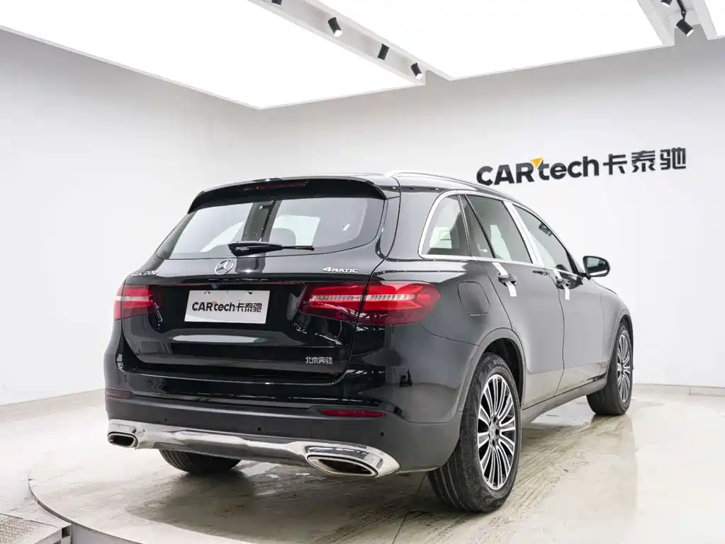 Mercedes-Benz GLC 2018 — фото 22