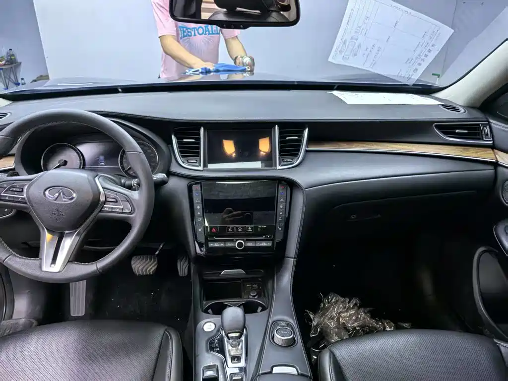Infiniti QX50 2020