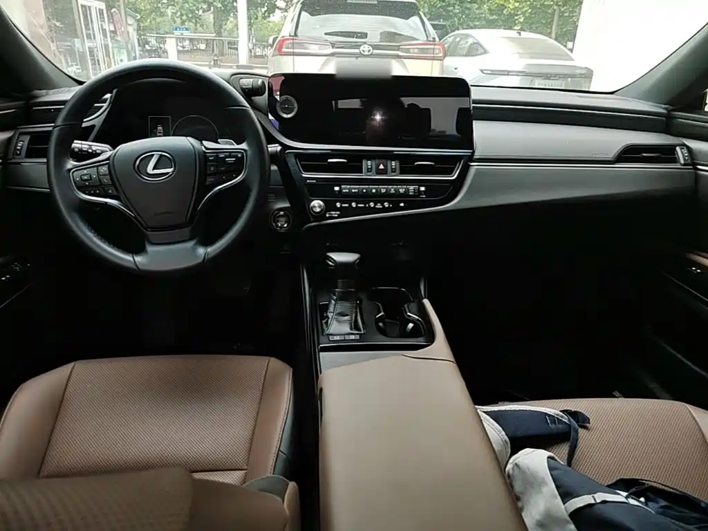 Lexus ES 2024 — фото 16