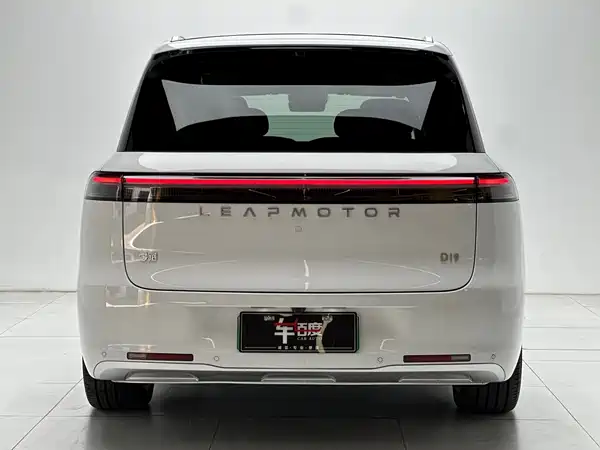 Leapmotor D19 2026