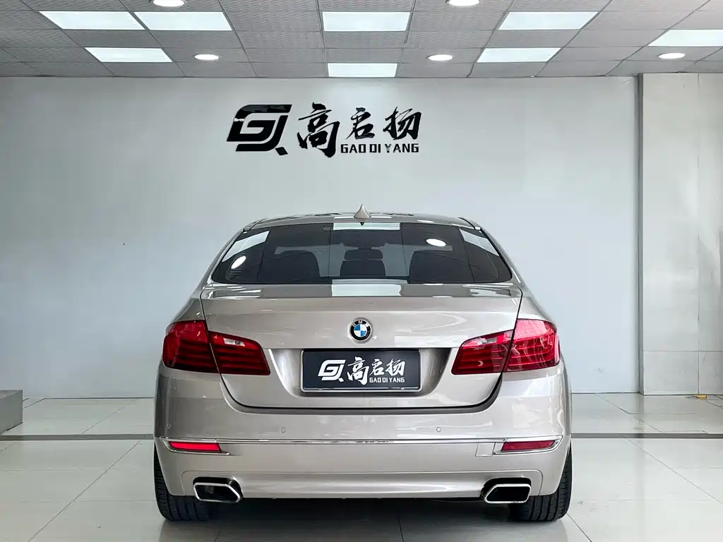 BMW 5 Series 2015 — фото 26