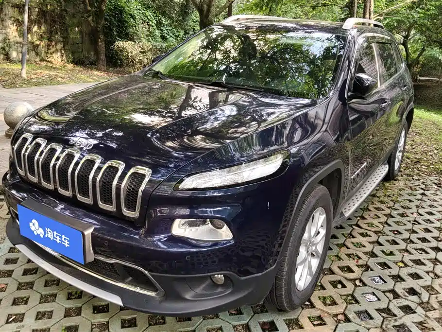 Jeep Cherokee 2016 — фото 1