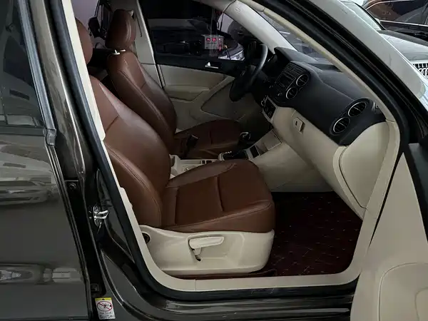 Volkswagen Tiguan 2015