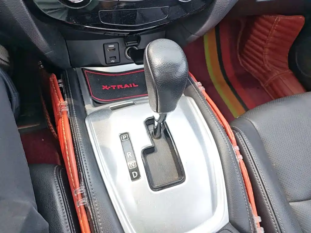 Nissan X-Trail 2015 — фото 14