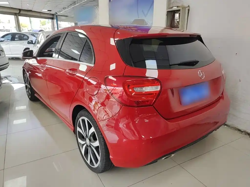 Mercedes-Benz A-Class 2015