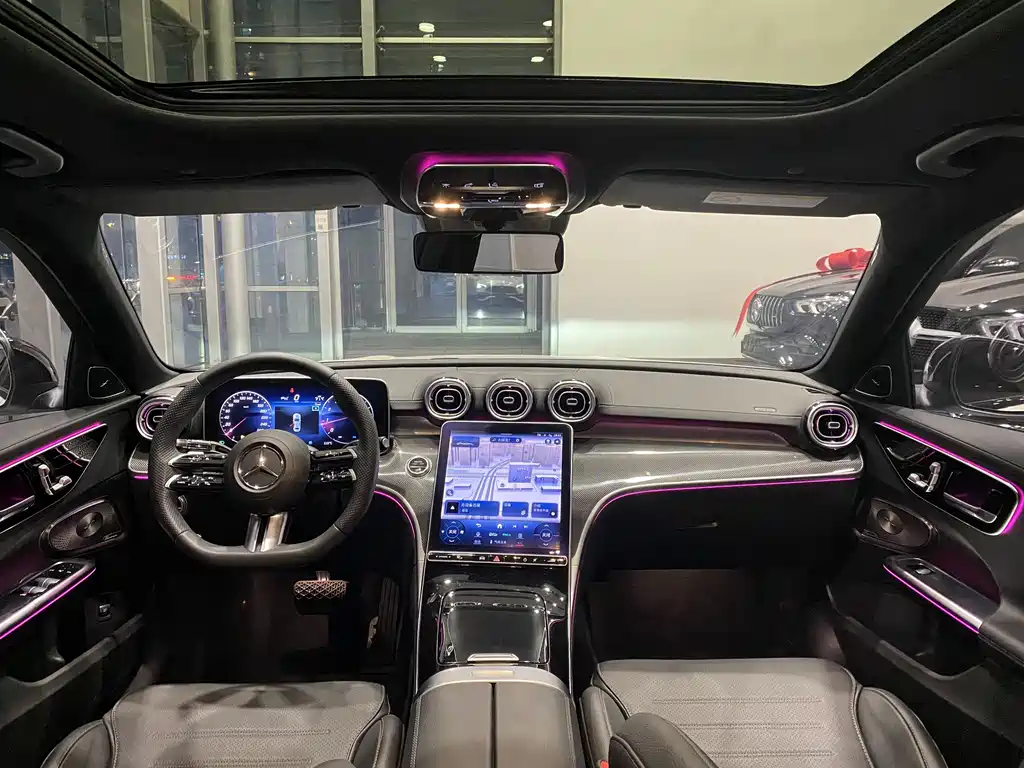 Mercedes-Benz C-Class 2023 — фото 10