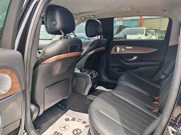 Mercedes-Benz E-Class 2016