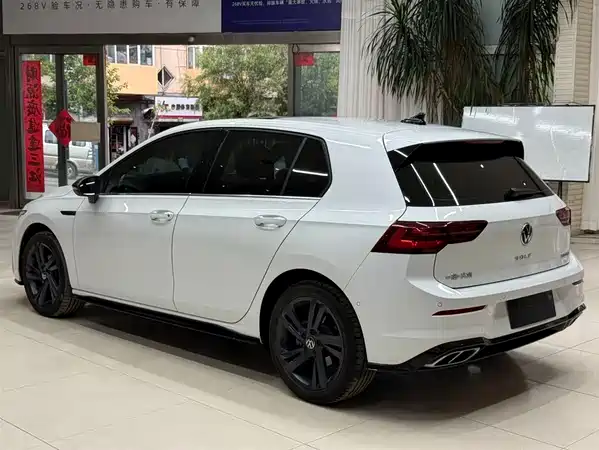 Volkswagen Golf 2022