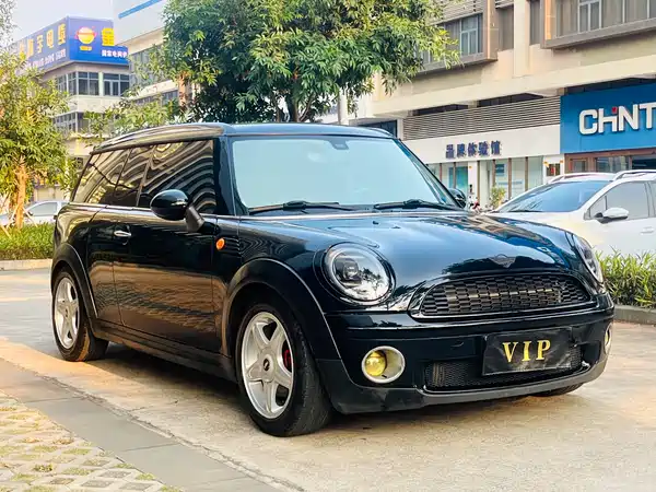 MINI Clubman 2010