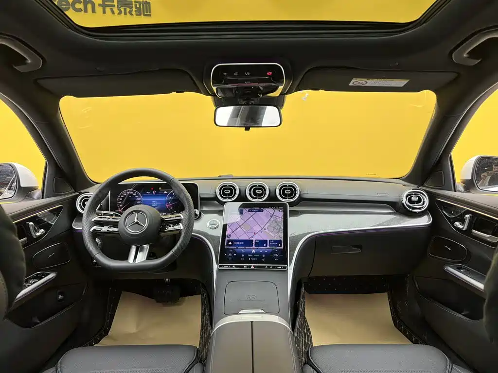 Mercedes-Benz C-Class 2025 — фото 14