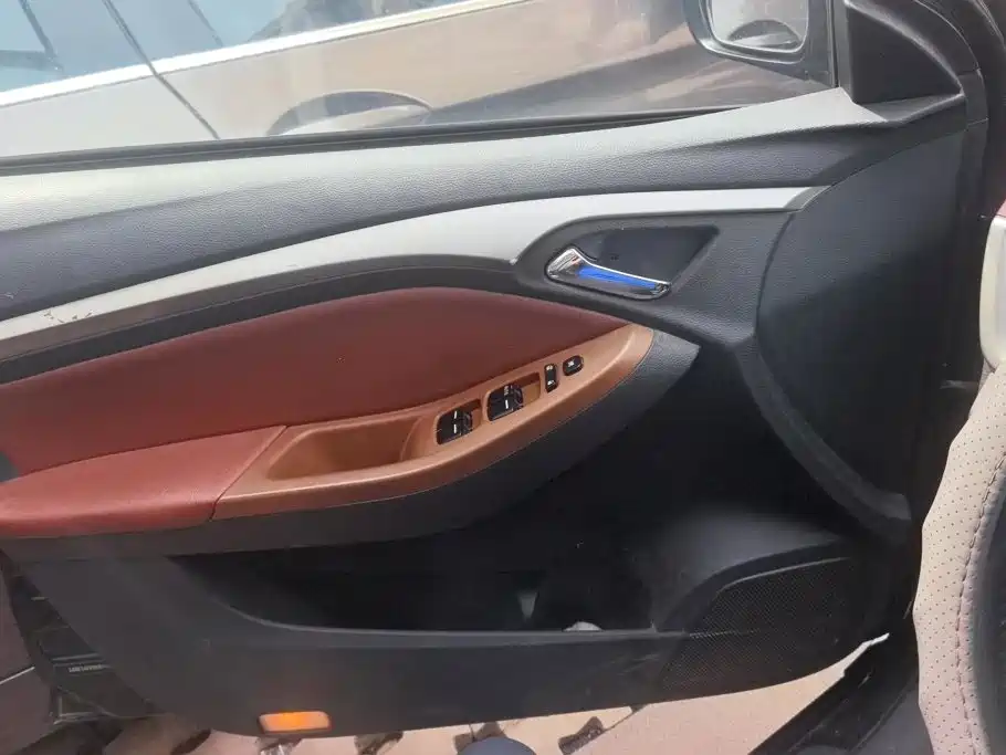 BYD G5 2016