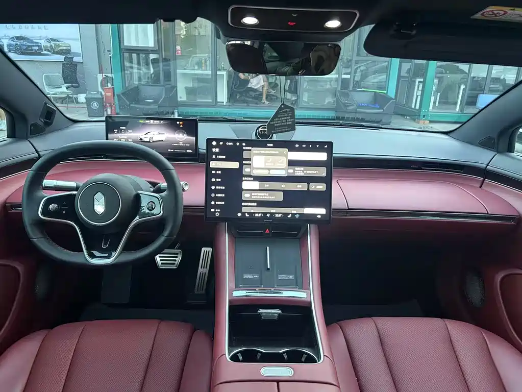 Luxeed Zhijie S7 2025