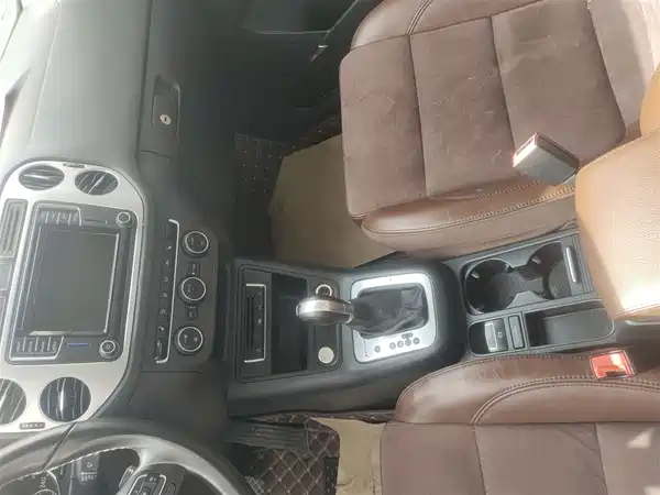 Volkswagen Tiguan 2015