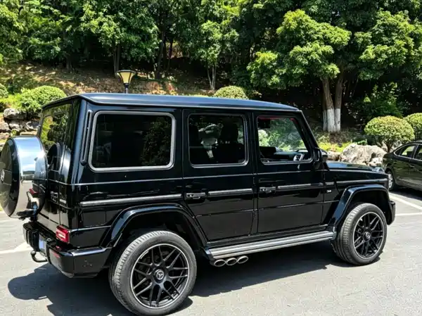 Mercedes-Benz G-Class 2012