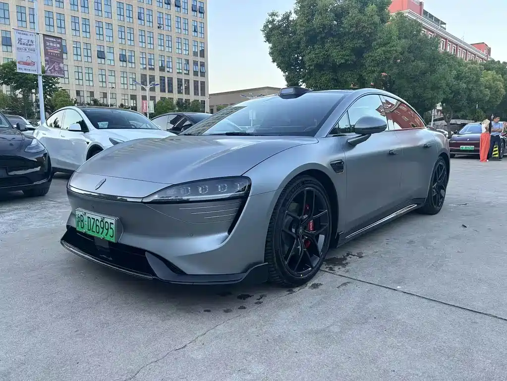 Luxeed Zhijie S7 2025