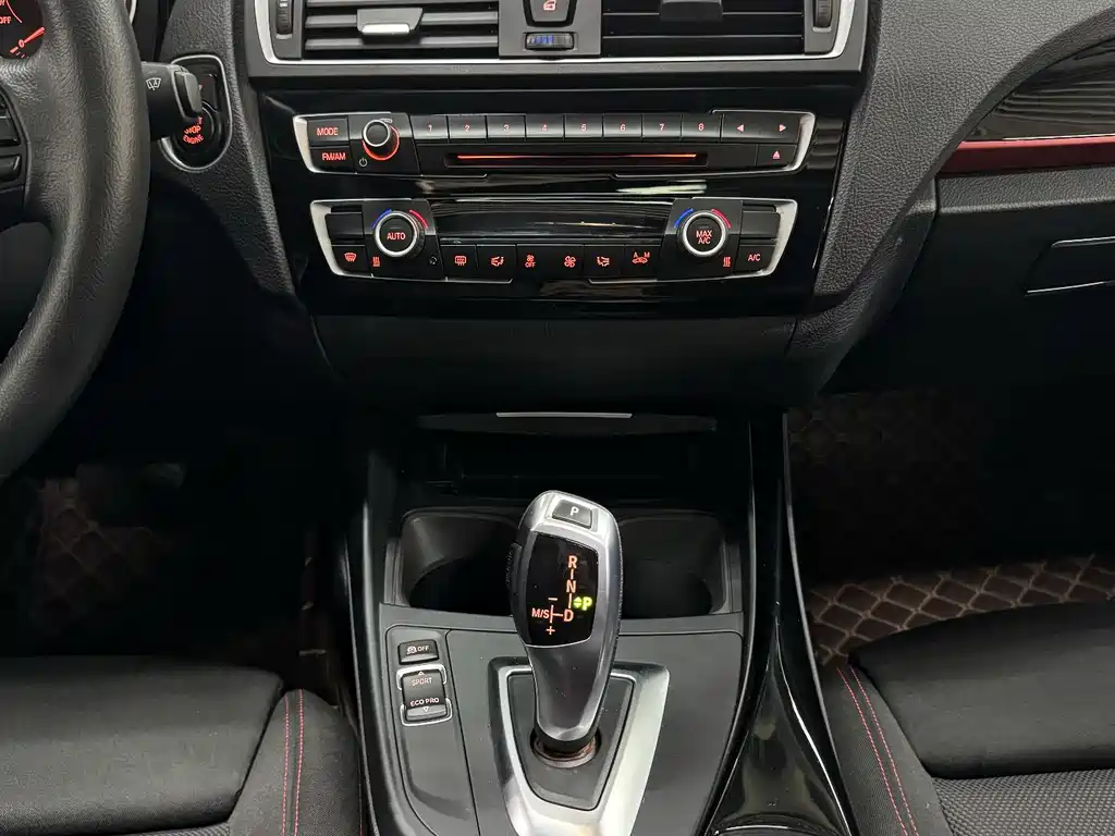 BMW 1 Series 2016 — фото 10