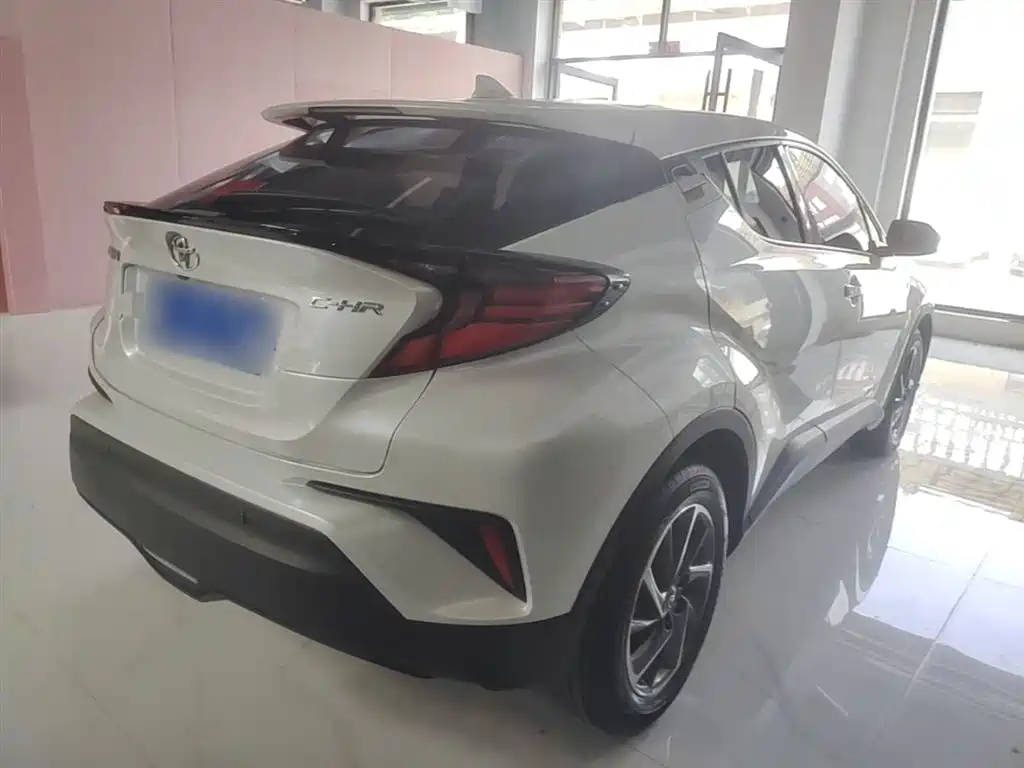 Toyota C-HR 2021 — фото 7