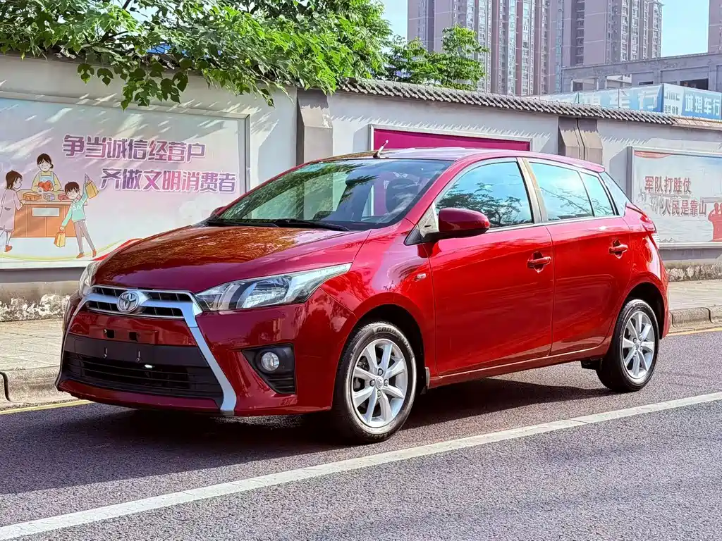 Toyota Yaris L 2014