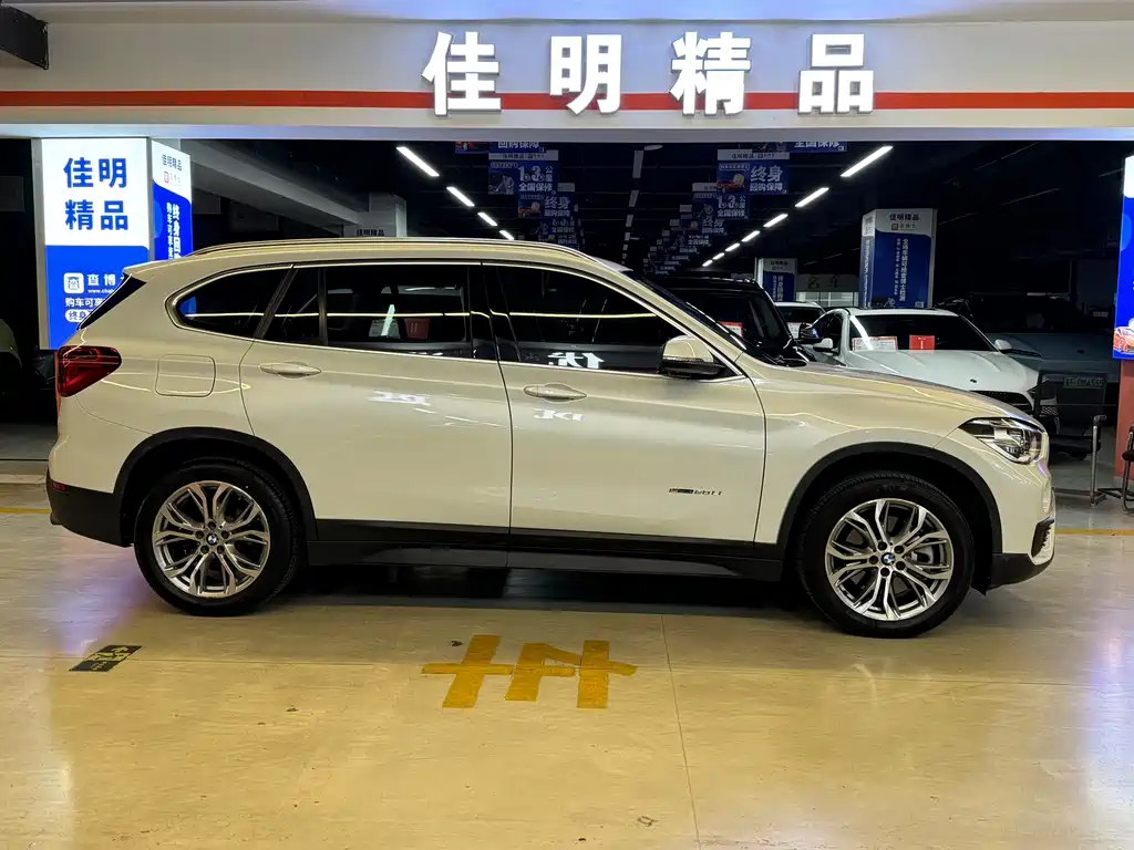 BMW X1 2018 — фото 4