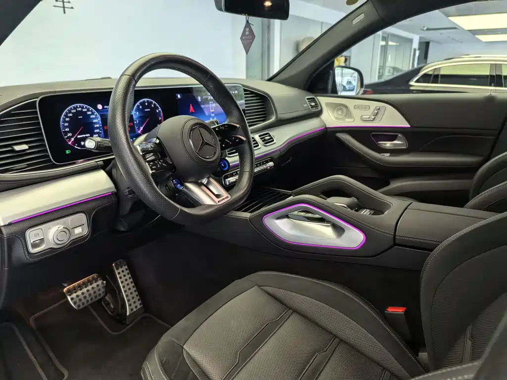 Mercedes-Benz GLE Coupe AMG 2025 — фото 15