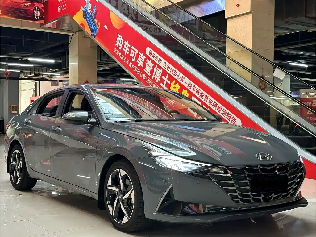 Hyundai Elantra 2021