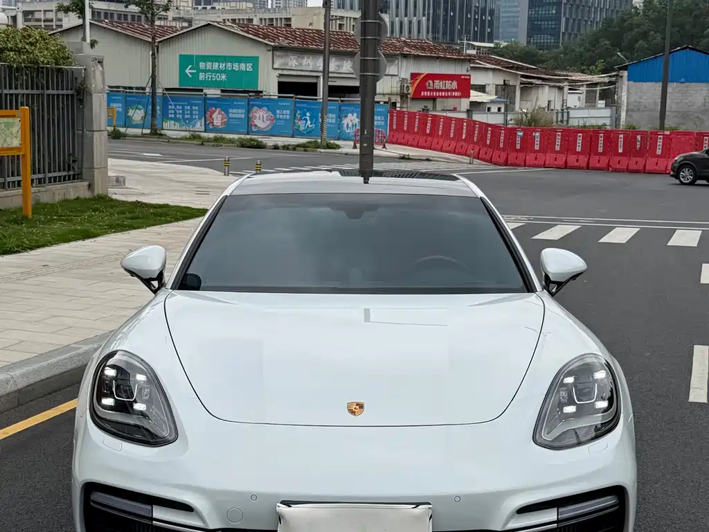 Porsche Panamera 2019 — фото 2