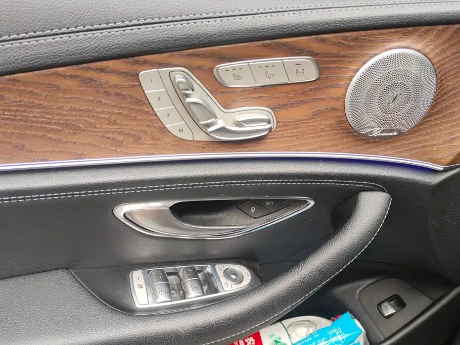 Mercedes-Benz E-Class 2020 — фото 9