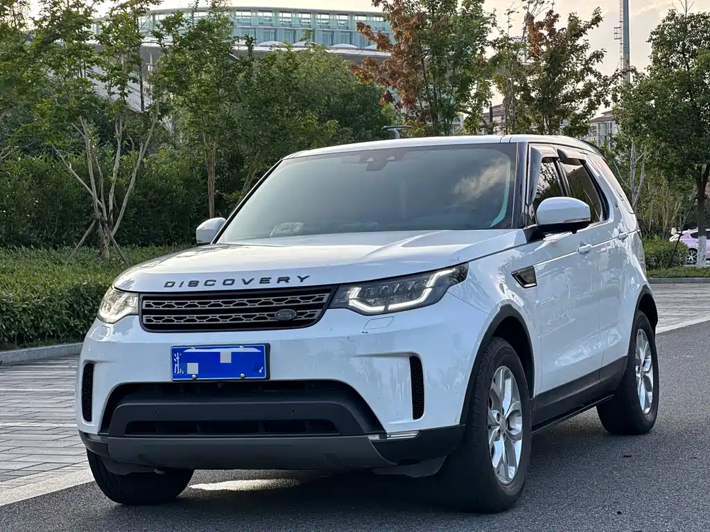 Land Rover Discovery 2018 — фото 1