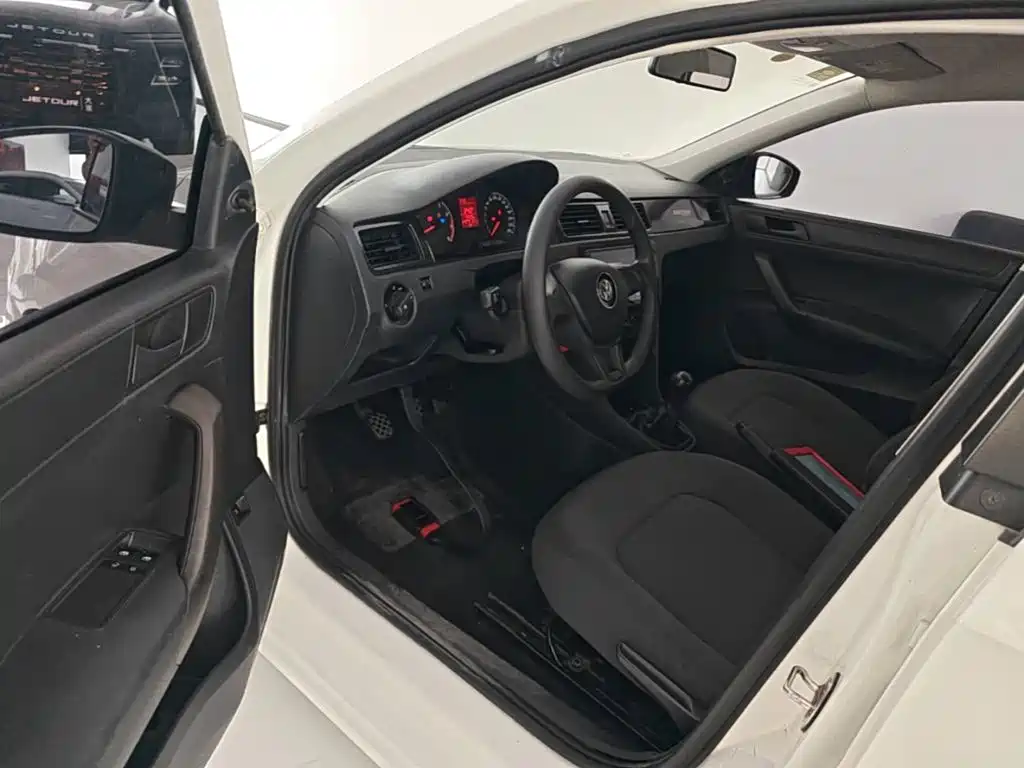 Volkswagen Santana 2019 — фото 12