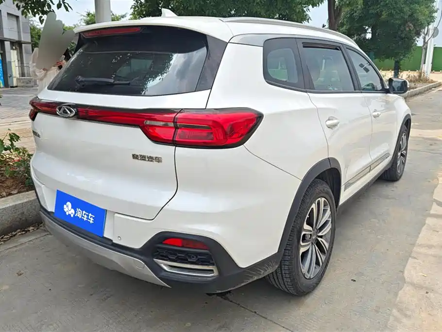 Chery Tiggo 8 2018 — фото 3
