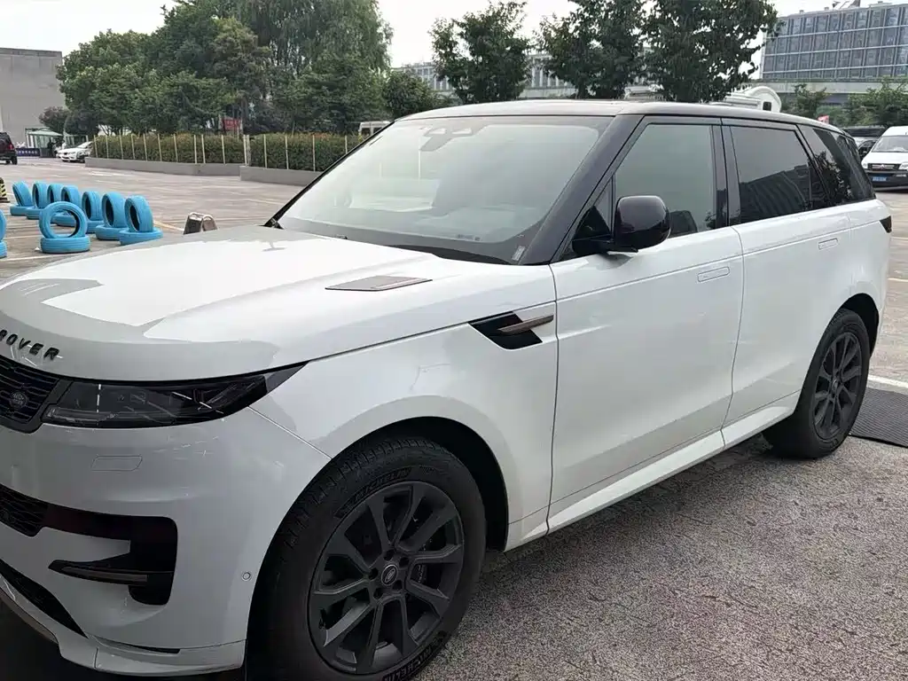 Land Rover Sport 2024