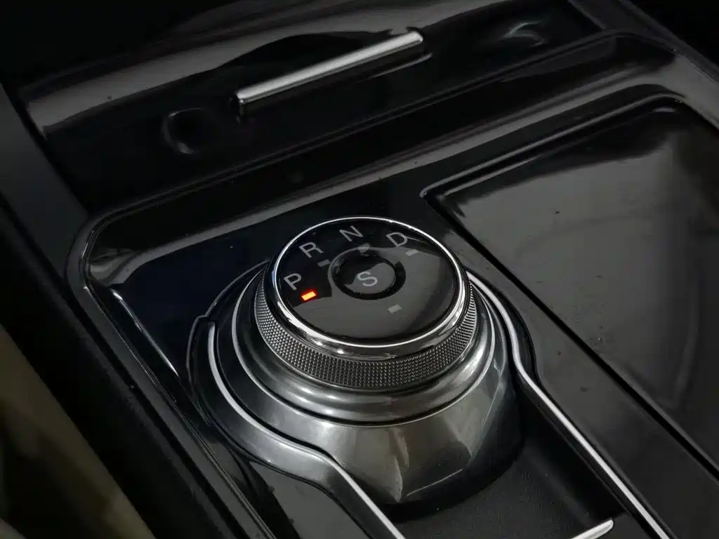 Ford Edge 2020 — фото 13