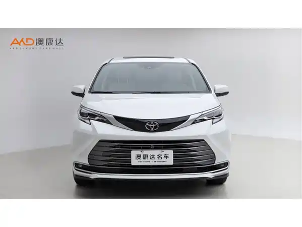 Toyota Sienna 2025